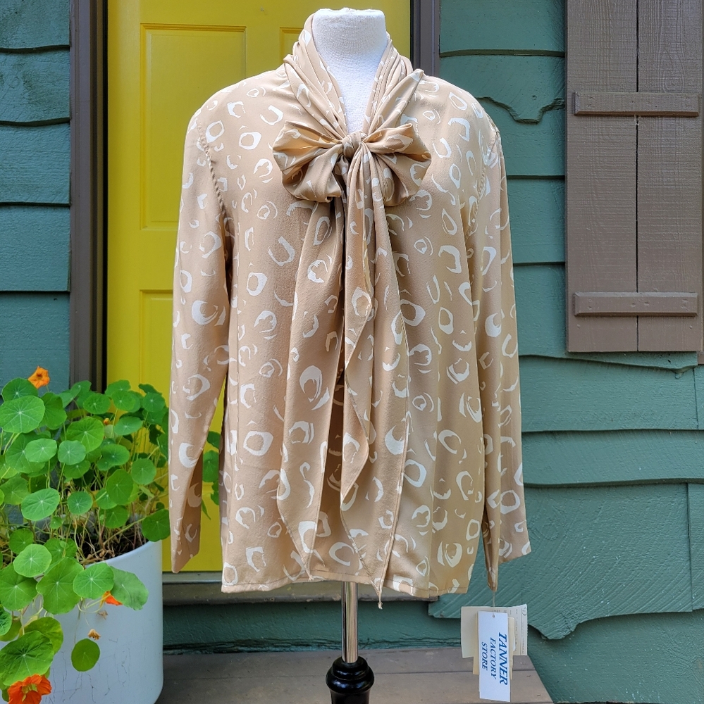 NWT! 1980s Tanner 100% Silk Scarf-Collar Blouse | Neutral Abstract Print Sz 14